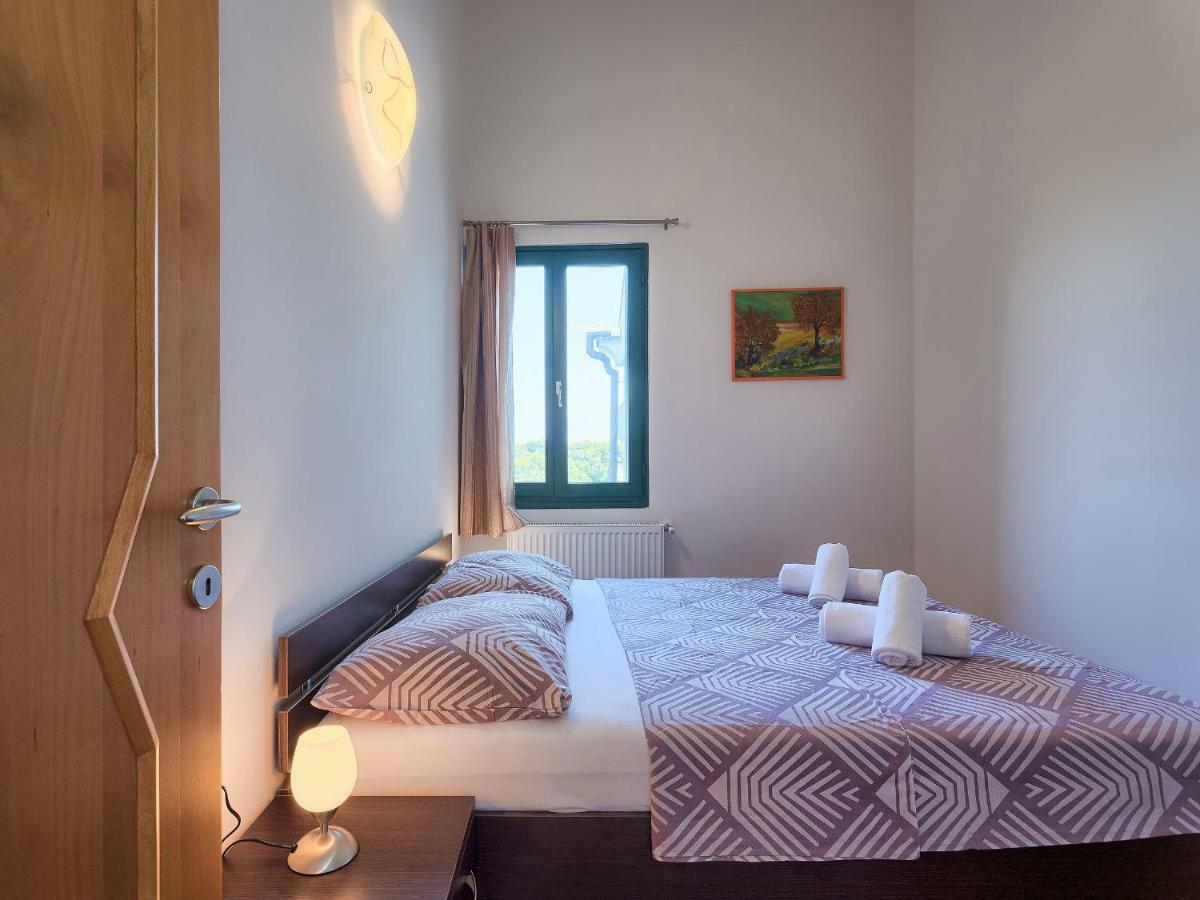 Garden Διαμέρισμα Pjescana Uvala Εξωτερικό φωτογραφία