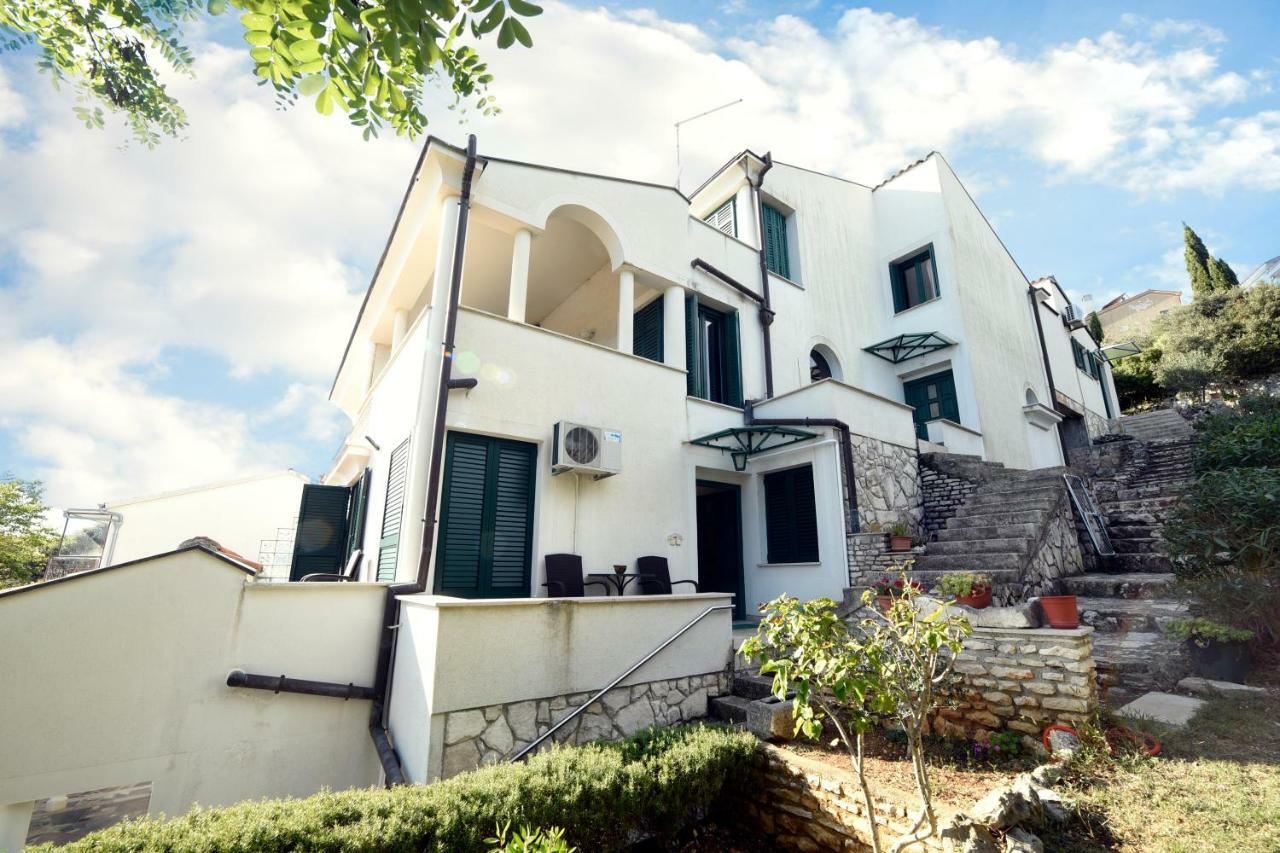 Garden Διαμέρισμα Pjescana Uvala Εξωτερικό φωτογραφία